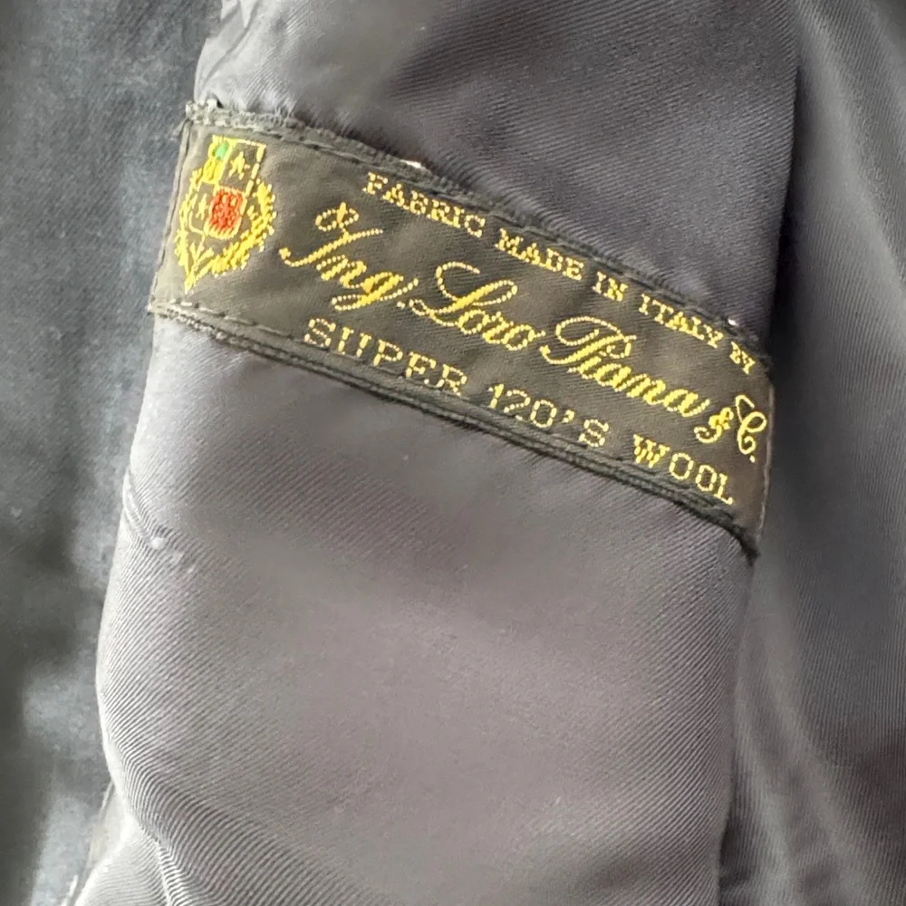 Brooks Brothers Fleece, Boys, Sz 14, 100% Wool, Navy Blazer, w/ Gold Buttons - Picture 7 of 11